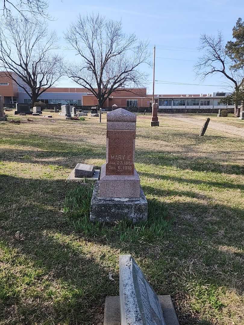 Missus/Madam Mary E. Abbott's grave. Photo 2
