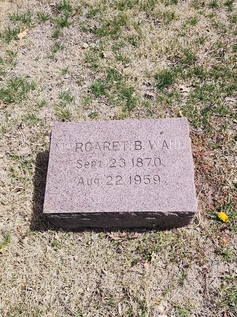 Margaret Buterfield Wahl's grave. Photo 3