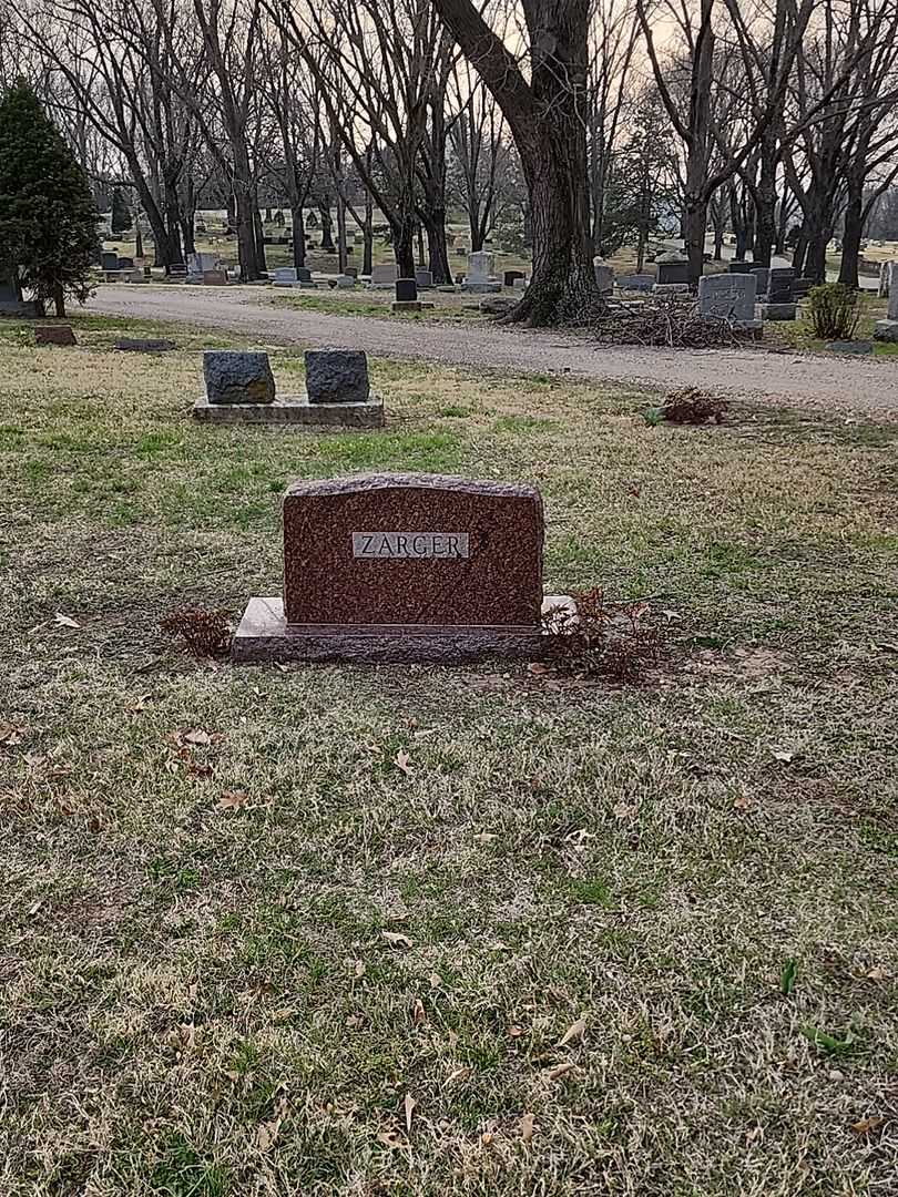 William Sherman Zarger's grave. Photo 2