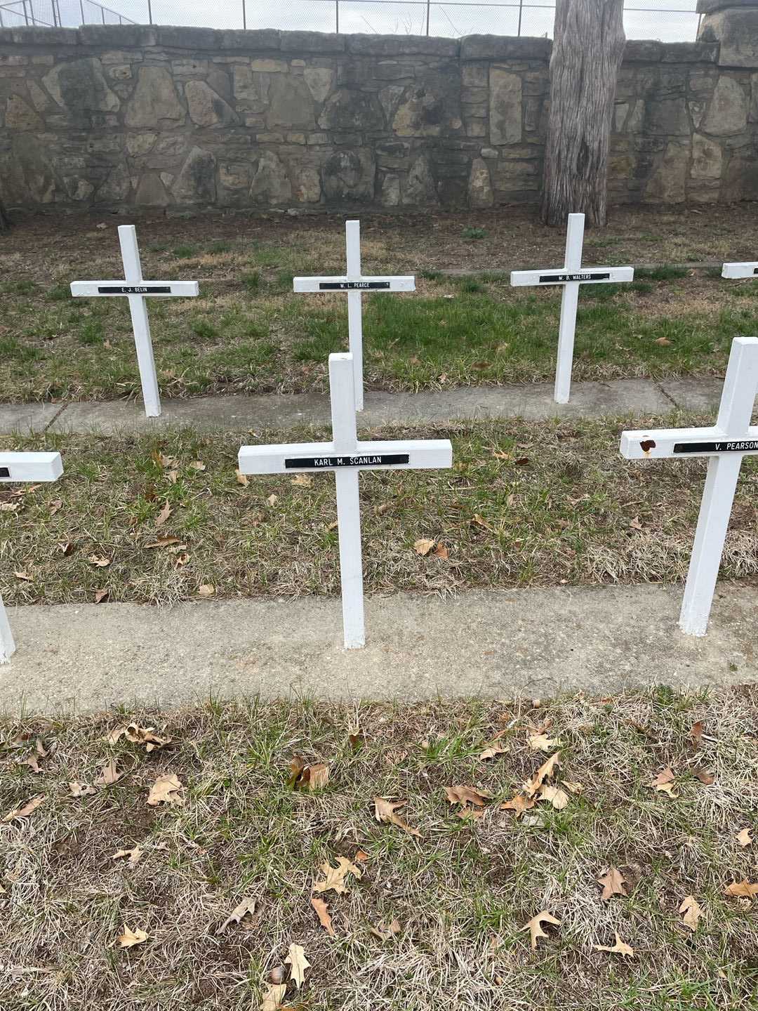 Karl M. Scanlan's grave. Photo 2