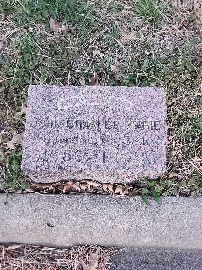 John Charles Mabie's grave. Photo 1