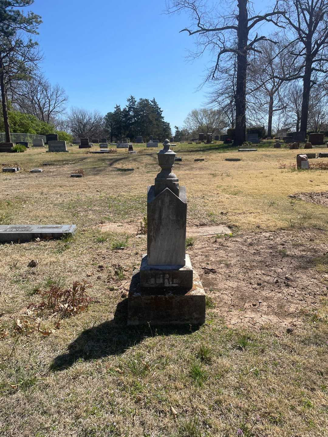 Urbana Gallegoz Perez's grave. Photo 2
