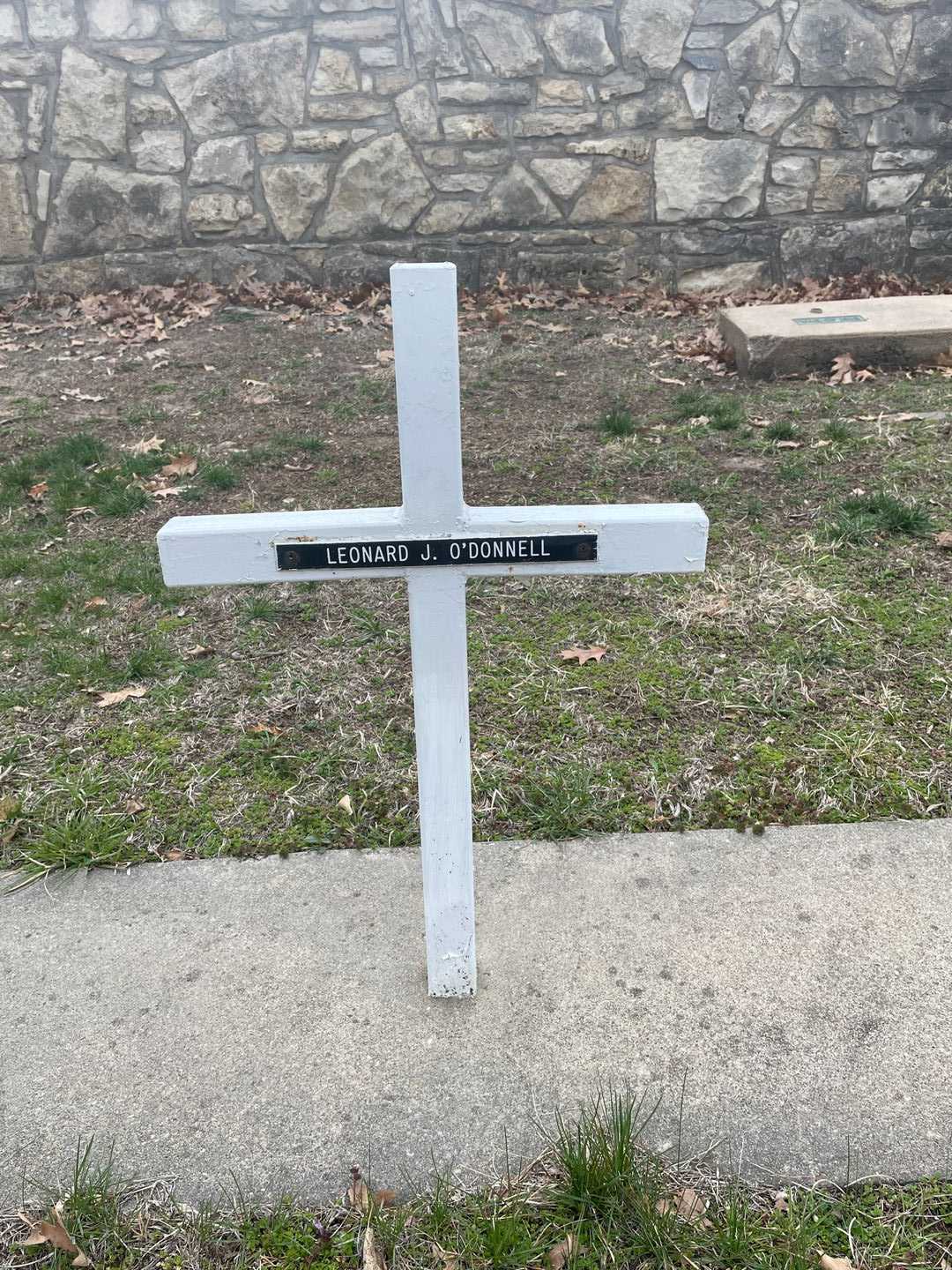 Leonard J. O'Donnell's grave. Photo 3