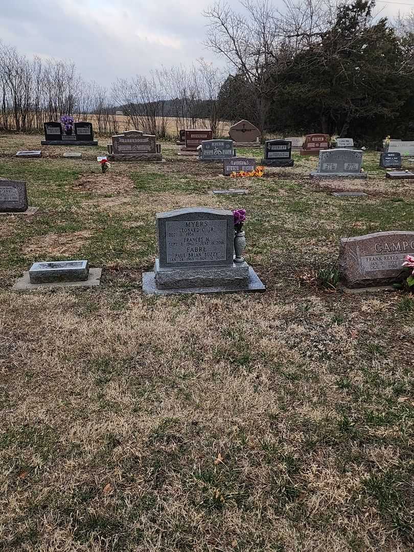 Paul Brian "Buzzy" Fabre's grave. Photo 2