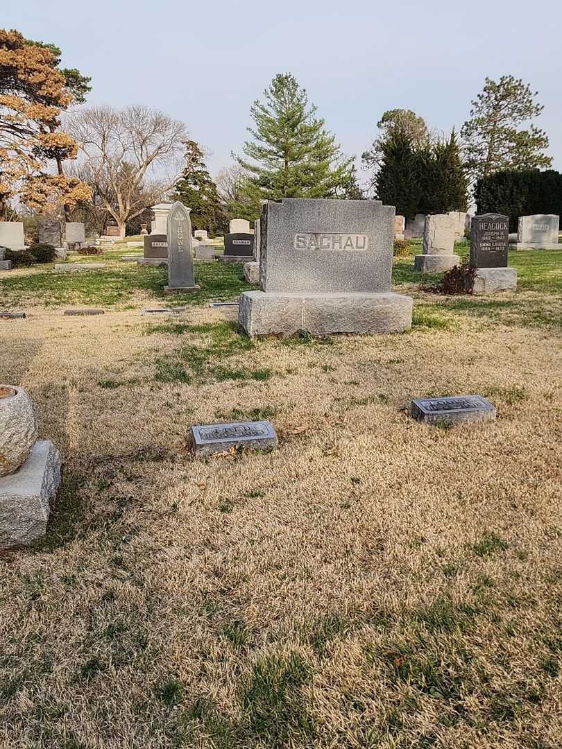 Fred H. Sachau's grave. Photo 2