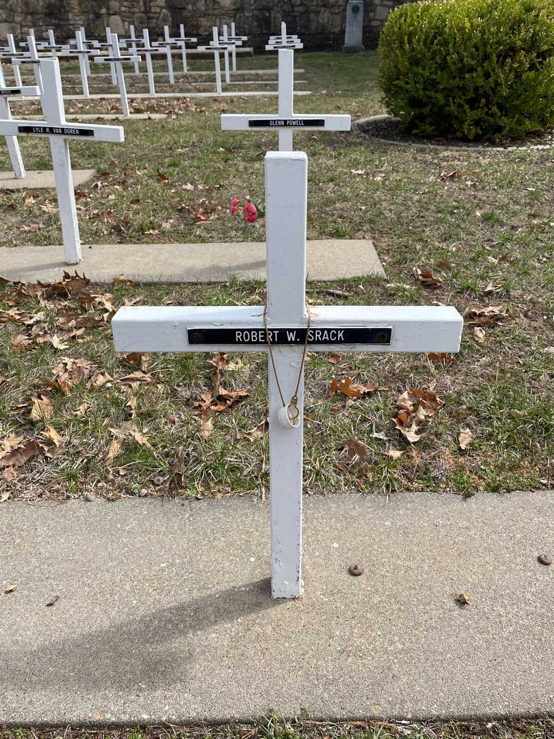 Robert W. Srack's grave. Photo 3