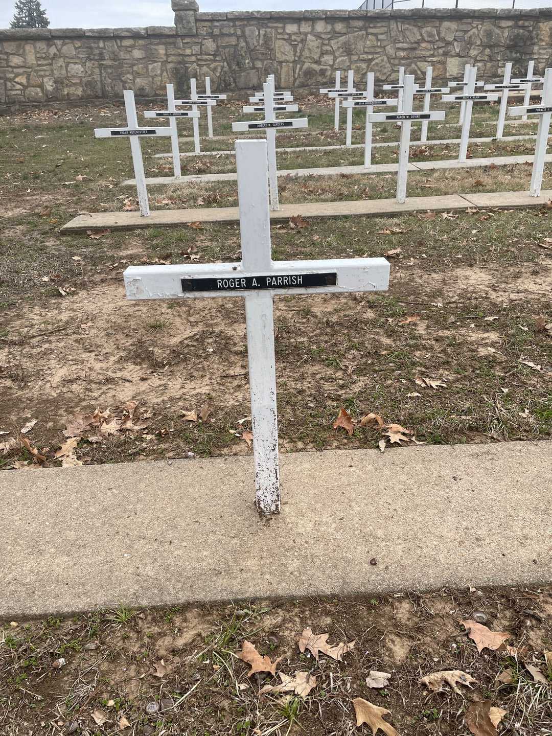 Roger A. Parrish's grave. Photo 3