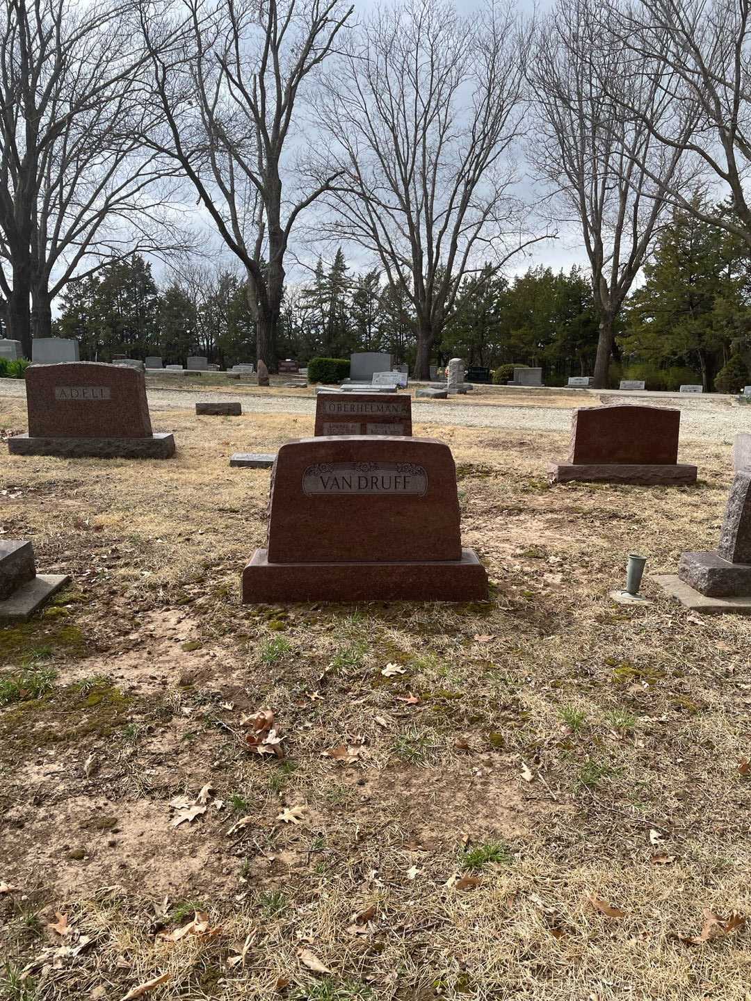 Alvin E. Van Druff's grave. Photo 1
