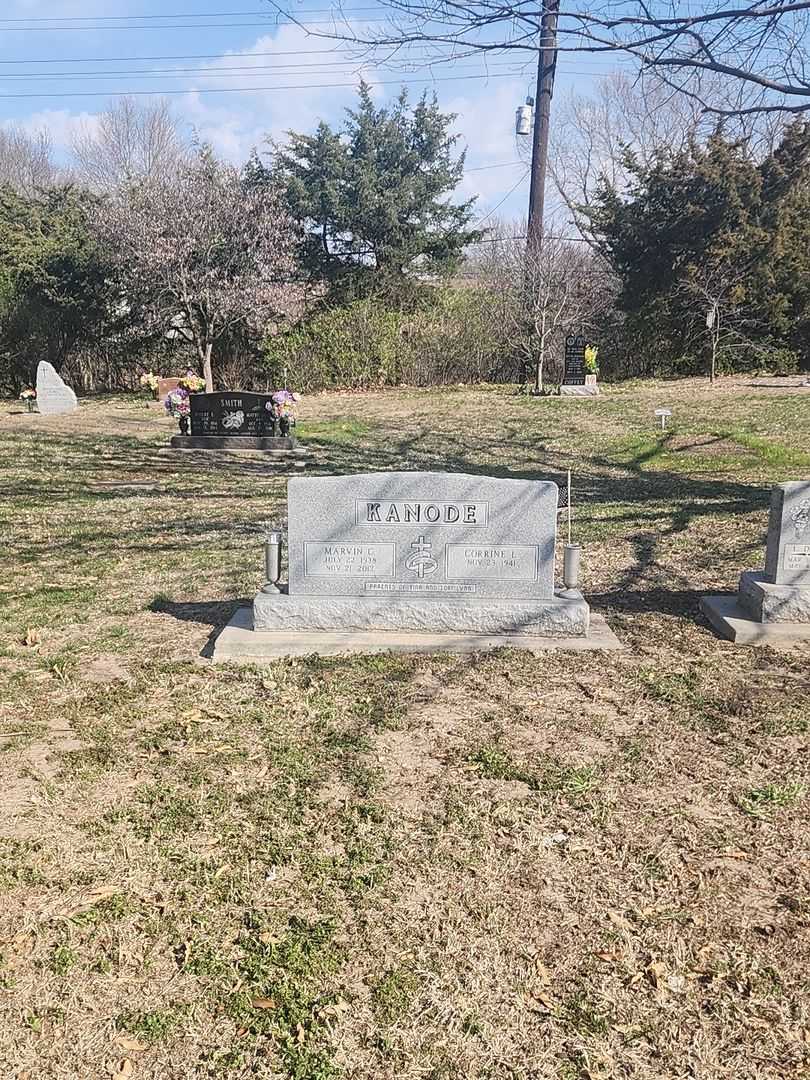 Marvin C. Kanode's grave. Photo 2