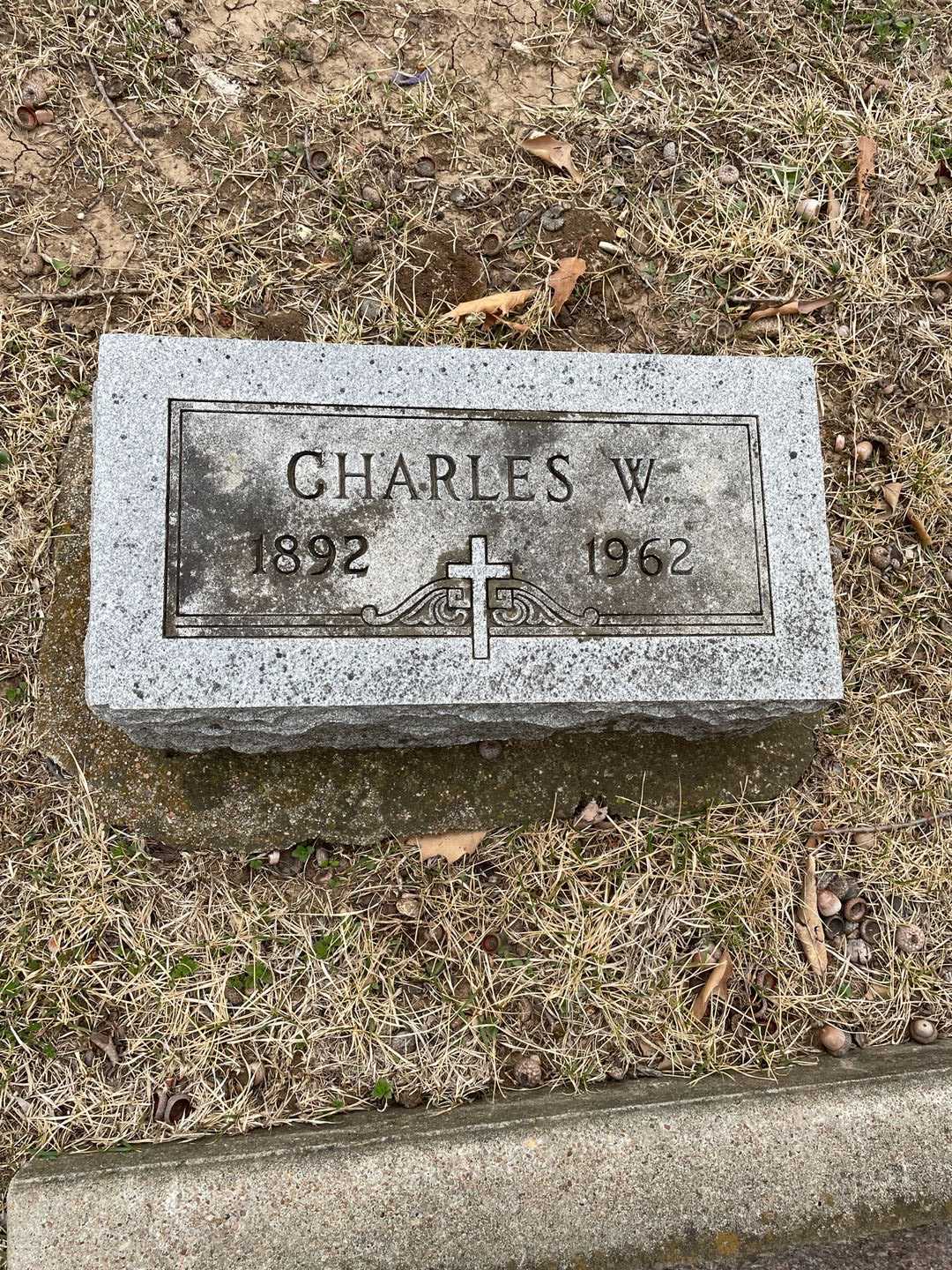 Charles W. Quinn's grave. Photo 3