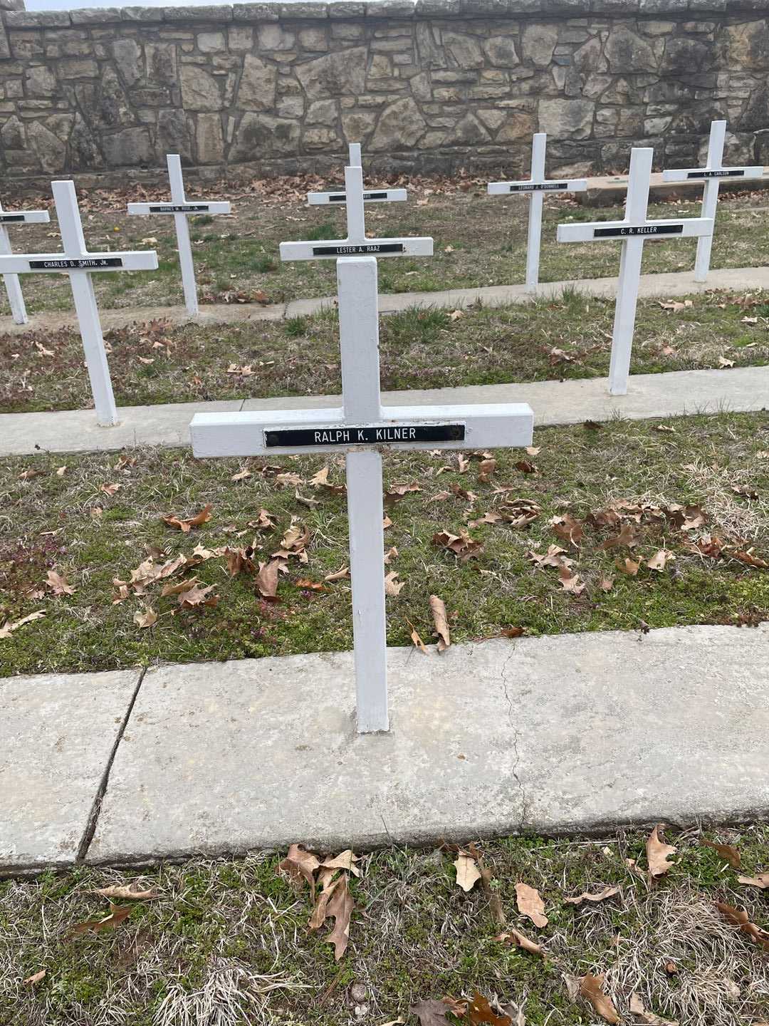 Ralph K. Kilner's grave. Photo 3