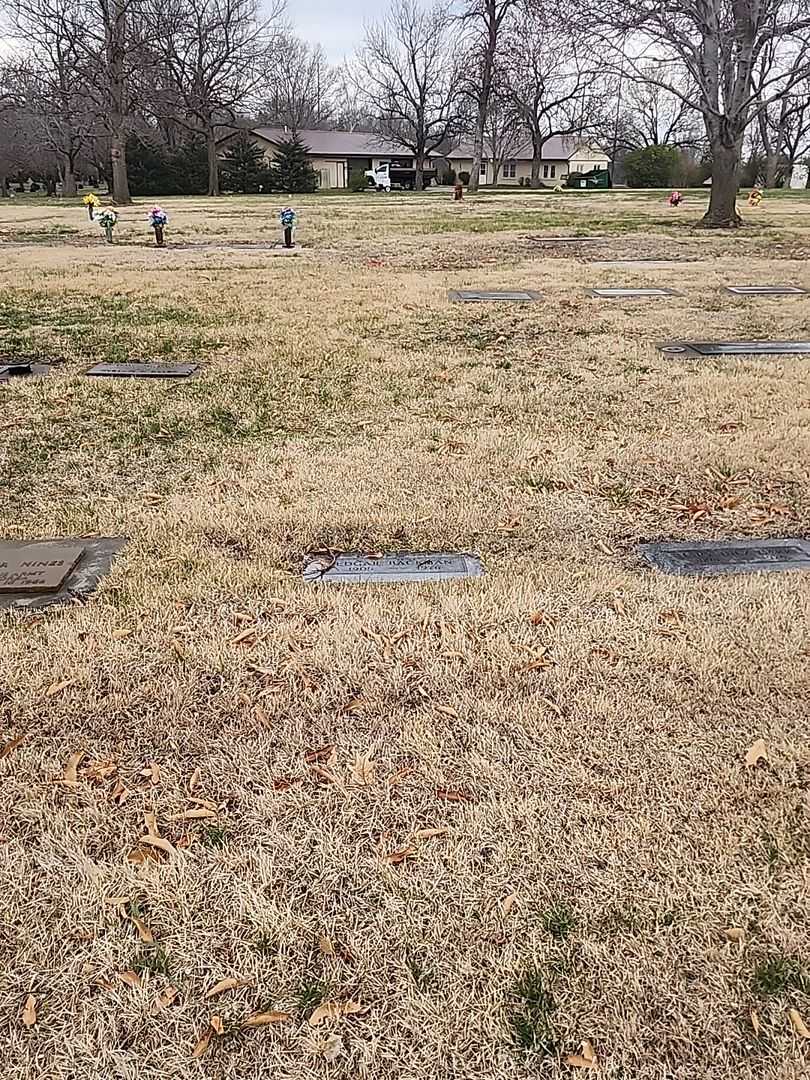 Edgar Backman's grave. Photo 2