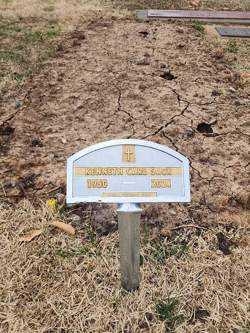 Kenneth Carl Sack's grave. Photo 2