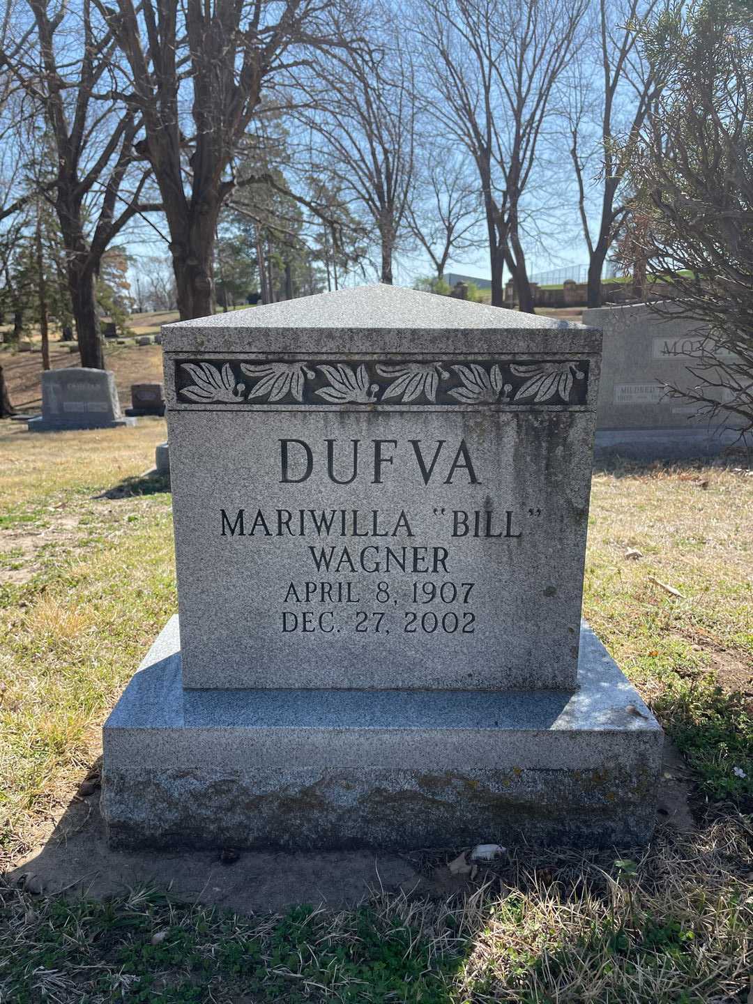 Mariwilla "Bill" Wagner Dufva's grave. Photo 1