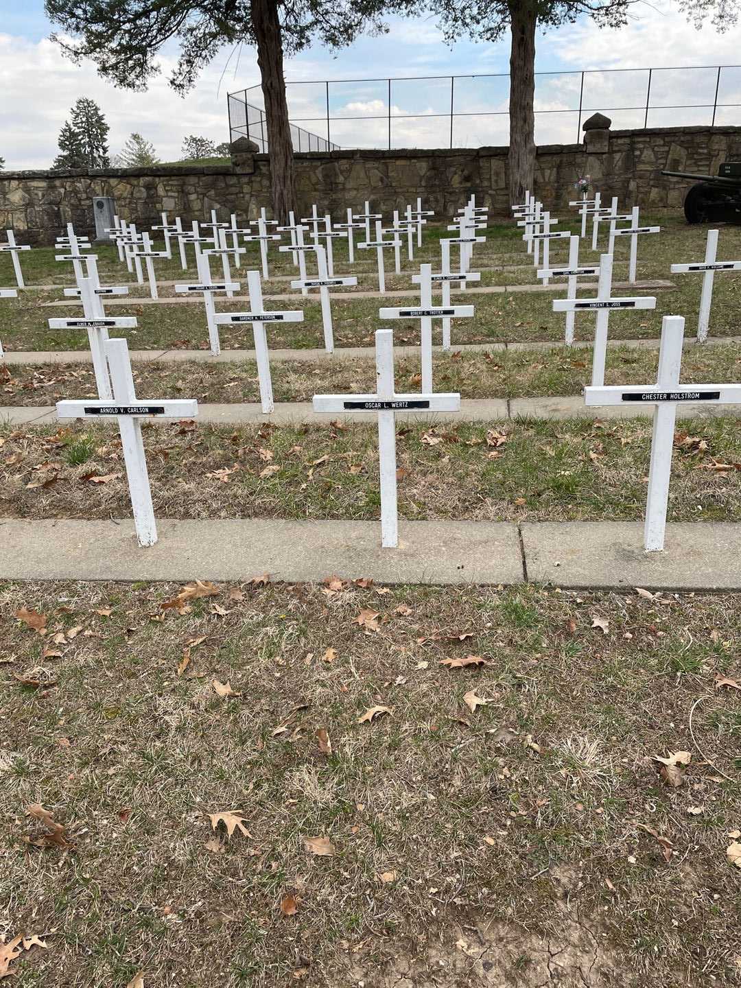 Oscar L. Wertz's grave. Photo 2