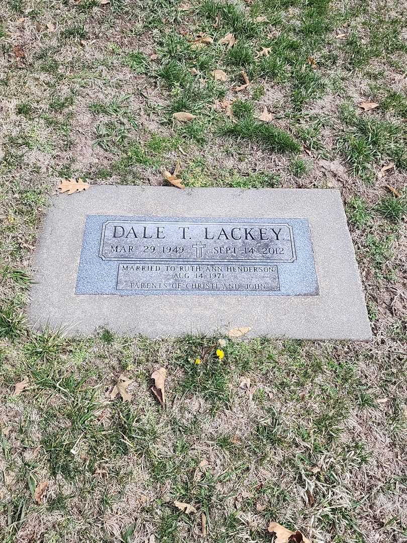 Dale T. Lackey's grave. Photo 1