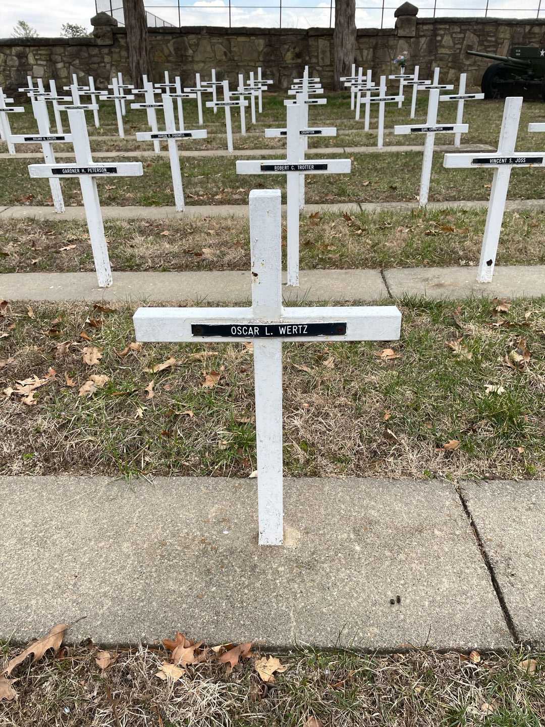 Oscar L. Wertz's grave. Photo 3