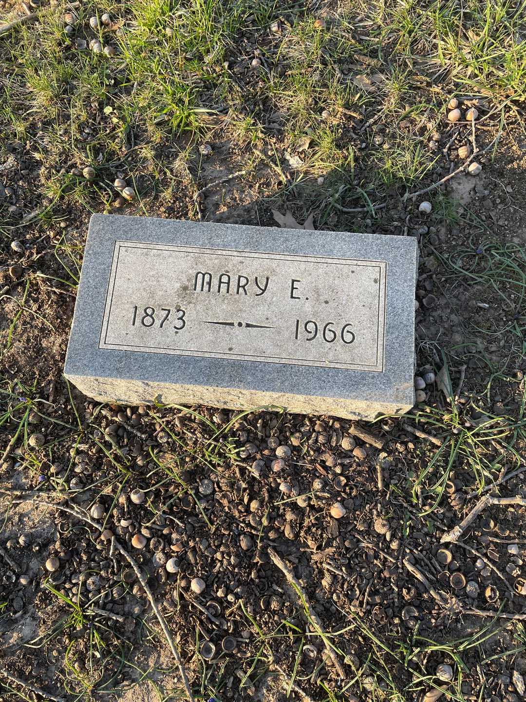 Mary E. Backman's grave. Photo 3