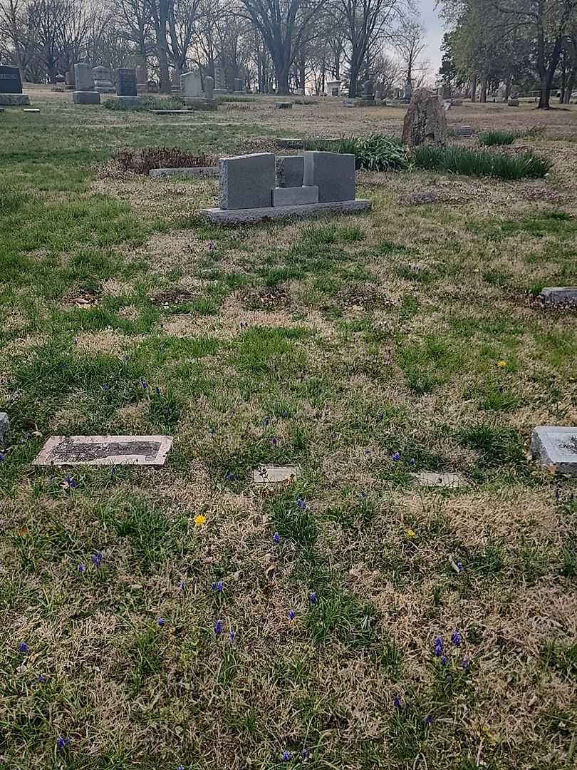 Phillip Joe Elmer Hackney's grave. Photo 2